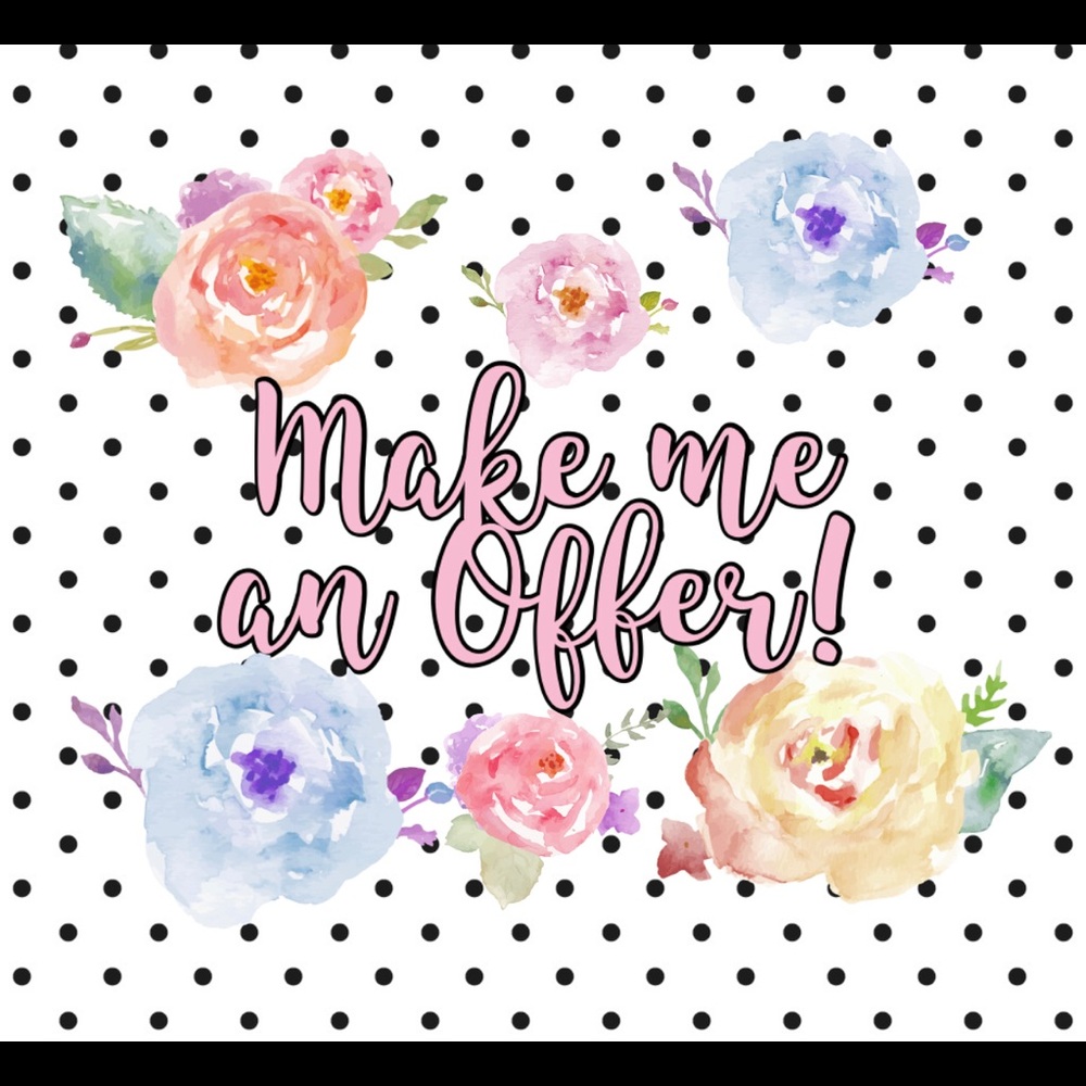 🌸 Make an Offer on anything in my closet! 🌸🥰